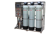 Sistem Reverse Osmosis Pengolahan Air 750L / H Hapus 98% Padatan Terlarut Dan Garam