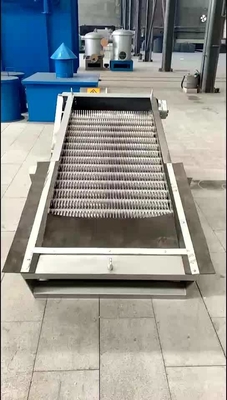 Layar Rotary Bar Pemisahan Cairan Padat Otomatis dengan Kisi 1000-5000mm